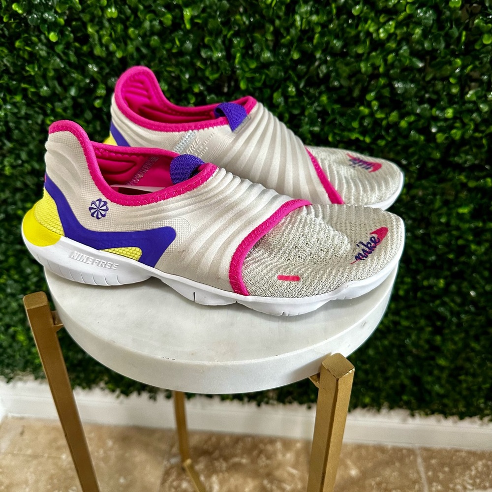 Nike Free RN Flyknit 3.0 Womens Size 7 White Pink Running Shoes